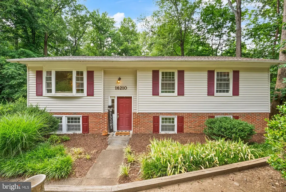 16210 Sheffield Dr, Dumfries, VA 22025 - #1