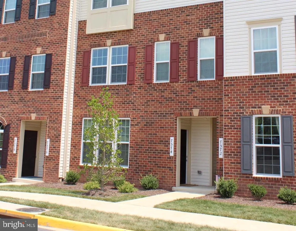 7574 Brunson Cir, Gainesville, VA 20155 - #1