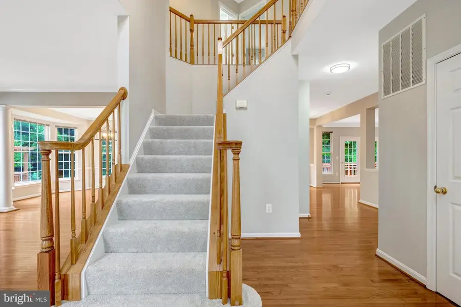 13040 Pilgrims Inn Dr, Woodbridge, VA 22193 - #2