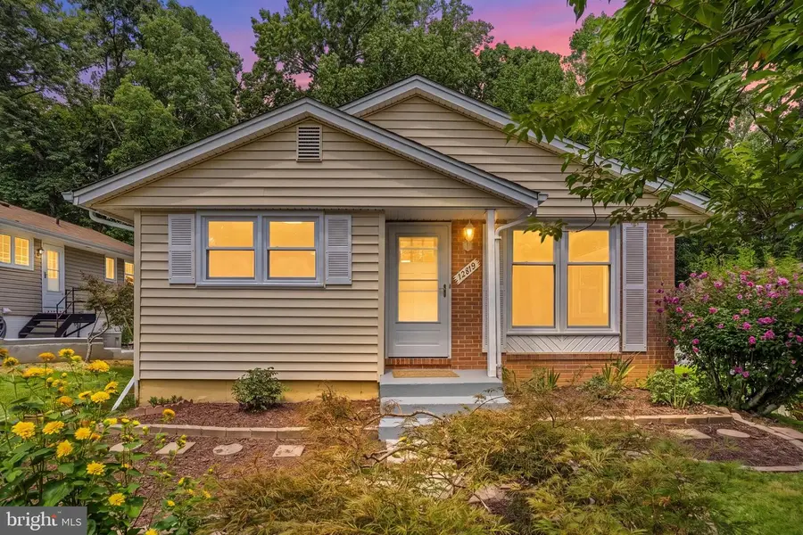 12819 Greenhall Dr, Woodbridge, VA 22192 - #2