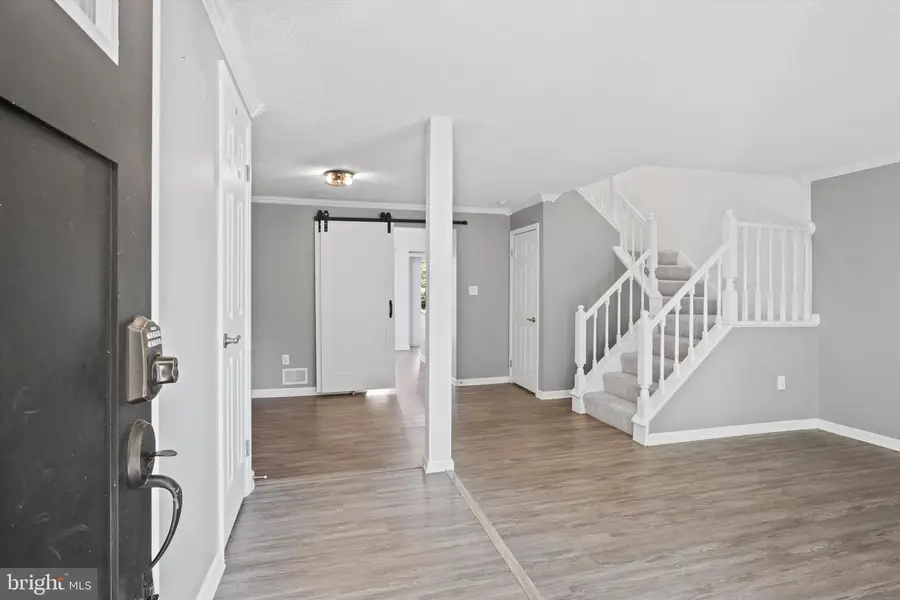 11565 Hill Meade Ln, Woodbridge, VA 22192 - #2