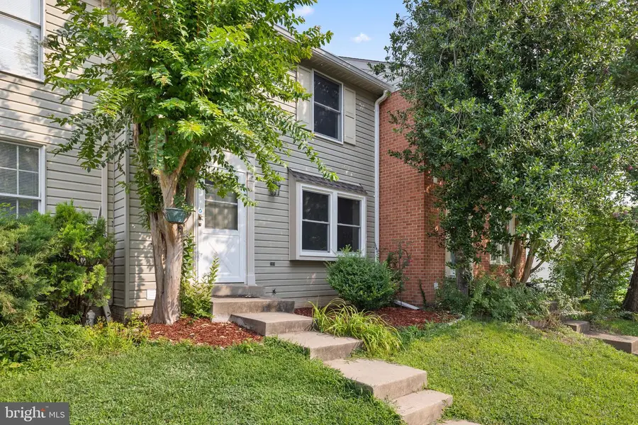 3610 Wharf Ln, Triangle, VA 22172 - #3