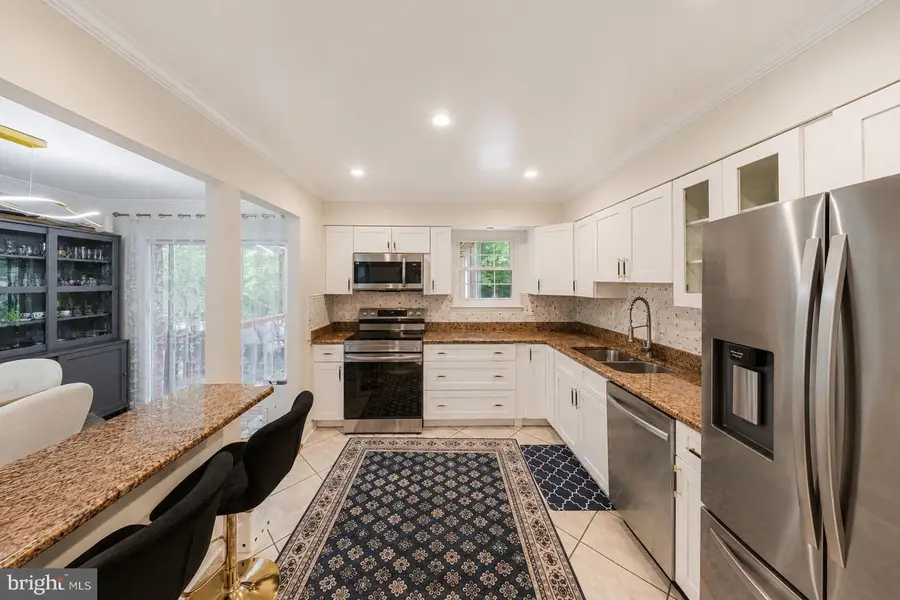 5574 Neddleton Ave, Woodbridge, VA 22193 - #3