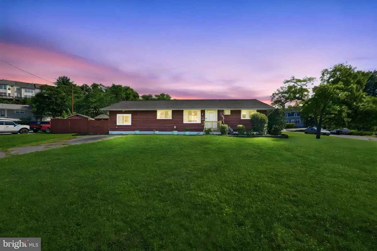 906 Wingfield Rd, Woodbridge, VA 22191 - #1