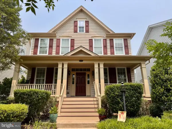 15610 Admiral Baker Cir, HAYMARKET, VA 20169