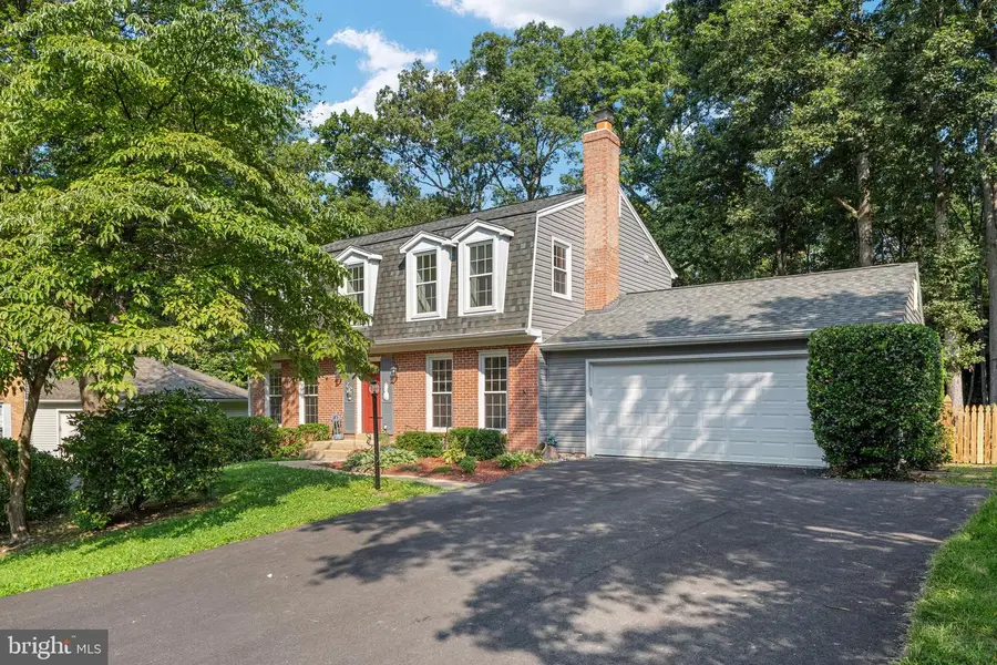 12877 Valleywood Dr, Woodbridge, VA 22192 - #2