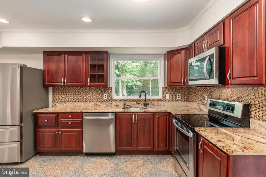 12877 Valleywood Dr, Woodbridge, VA 22192 - #3