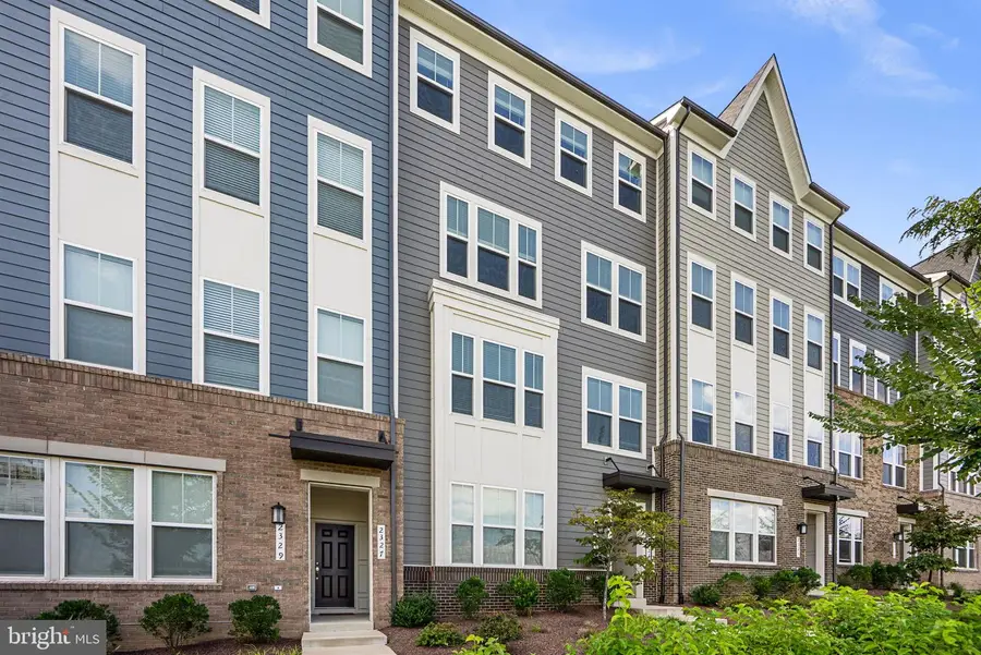 2323 Stephanie Tessa Ln, Woodbridge, VA 22191 - #2