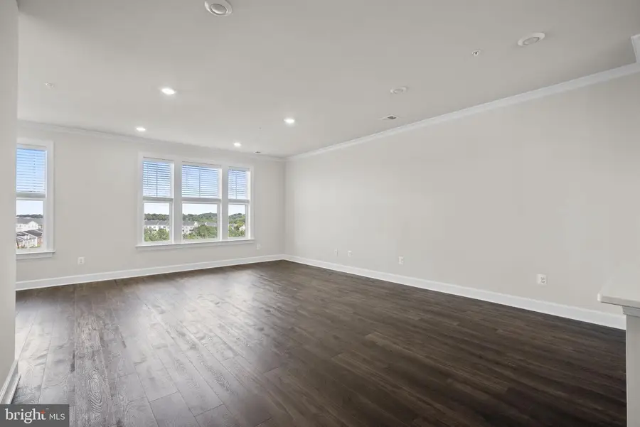 2323 Stephanie Tessa Ln, Woodbridge, VA 22191 - #3