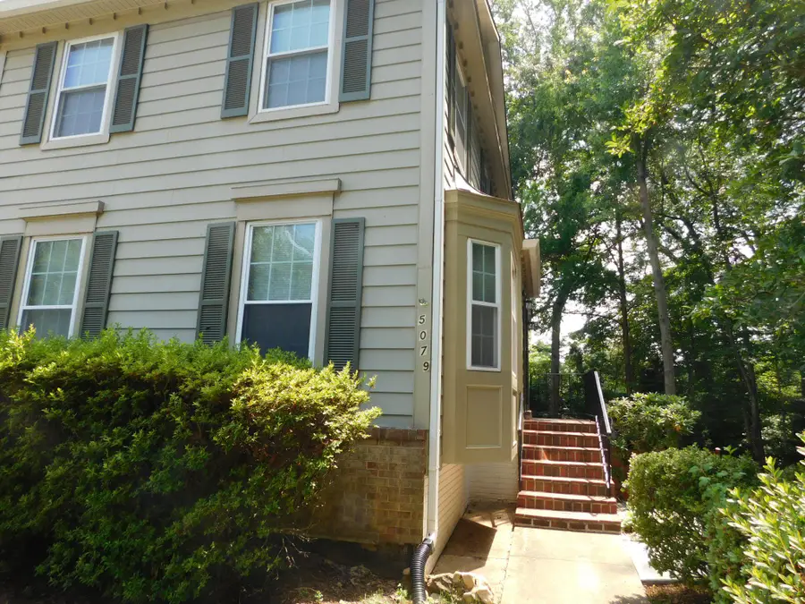 5079 Lambsgate Ln, Woodbridge, VA 22193 - #2