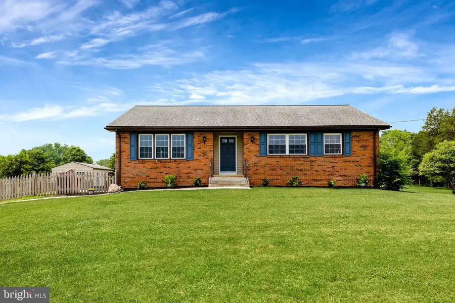 10913 Crockett Rd, Nokesville, VA 20181 - #2