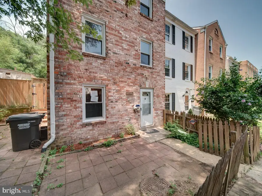 16708 Chowning Ct, Woodbridge, VA 22191 - #3