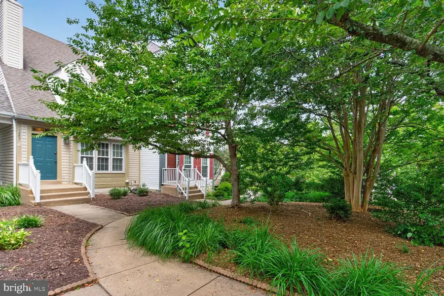 12831 Mill Brook Ct, Woodbridge, VA 22192 - #2