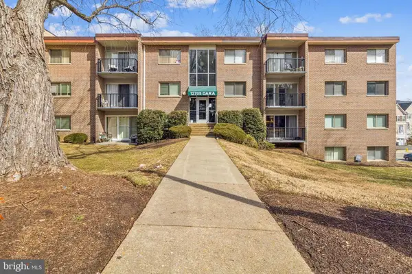 12705 Dara Dr #202, WOODBRIDGE, VA 22192