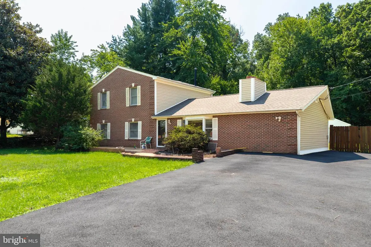 8407 Spruce St, Manassas, VA 20111 - #1