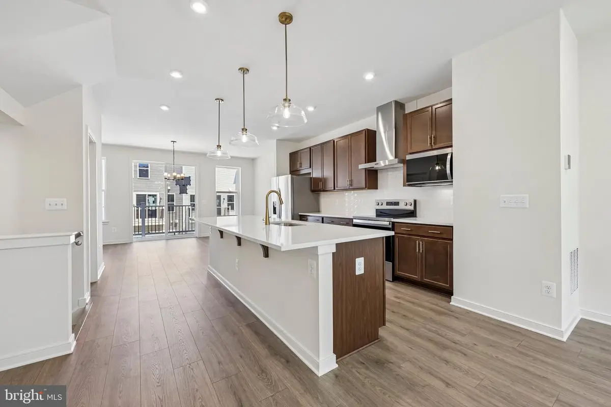 18020 Alicia Ave, Dumfries, VA 22026 - #1