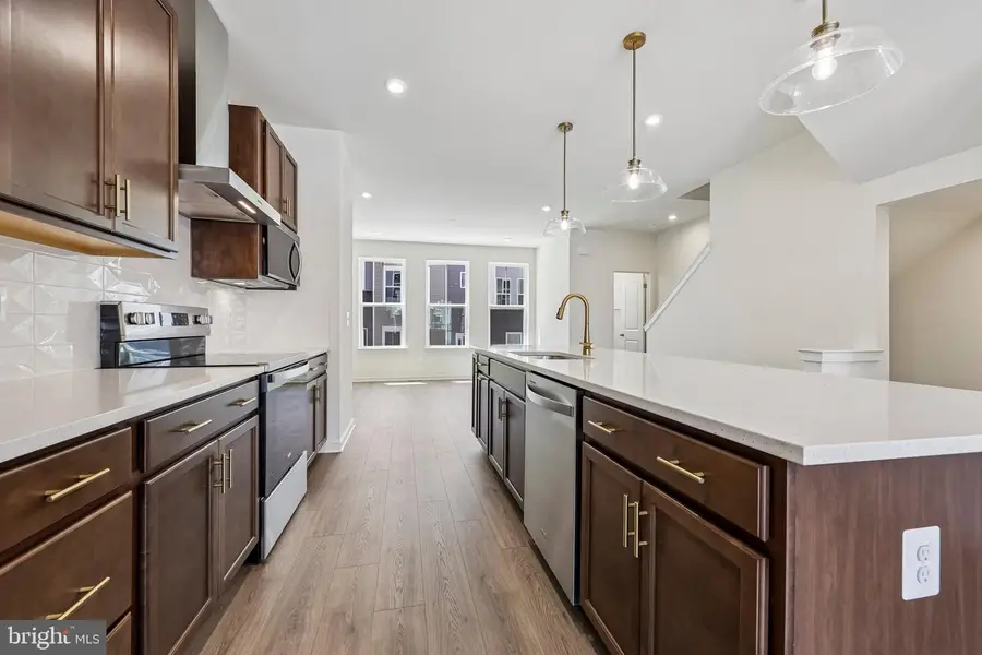 18020 Alicia Ave, Dumfries, VA 22026 - #2