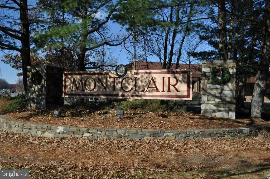 16047 Fairway Dr, Dumfries, VA 22025 - #1