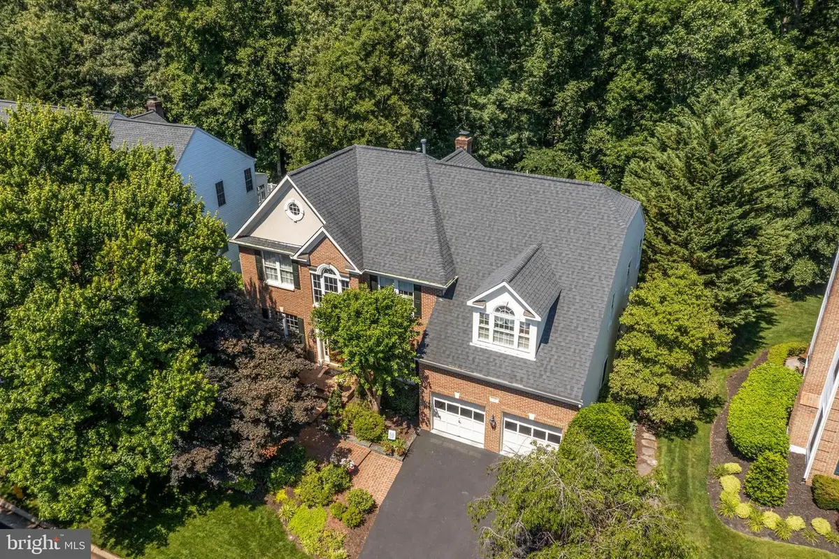 15187 Windy Hollow Cir, Gainesville, VA 20155 - #1