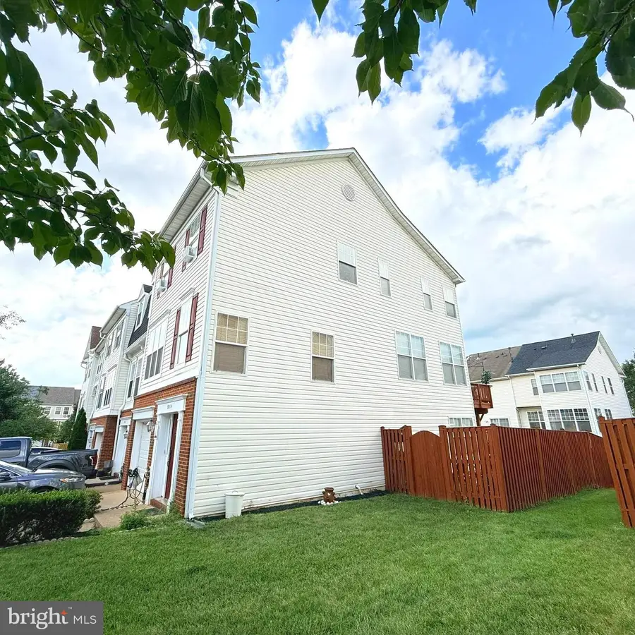 8014 Duck Pond Ter, Manassas, VA 20111 - #2