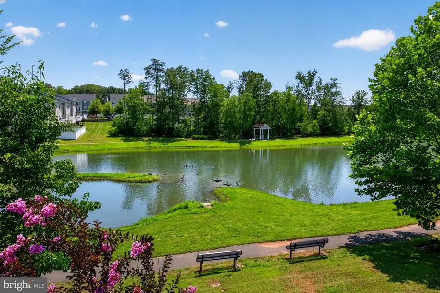 8962 Englewood Farms Dr, Manassas, VA 20112 - #2