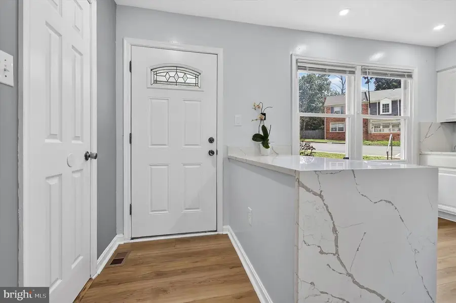2006 Mayflower Dr, Woodbridge, VA 22192 - #3