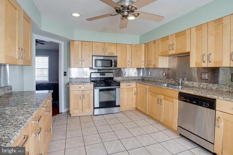 14319 Raddock Ct, Woodbridge, VA 22193 - #3