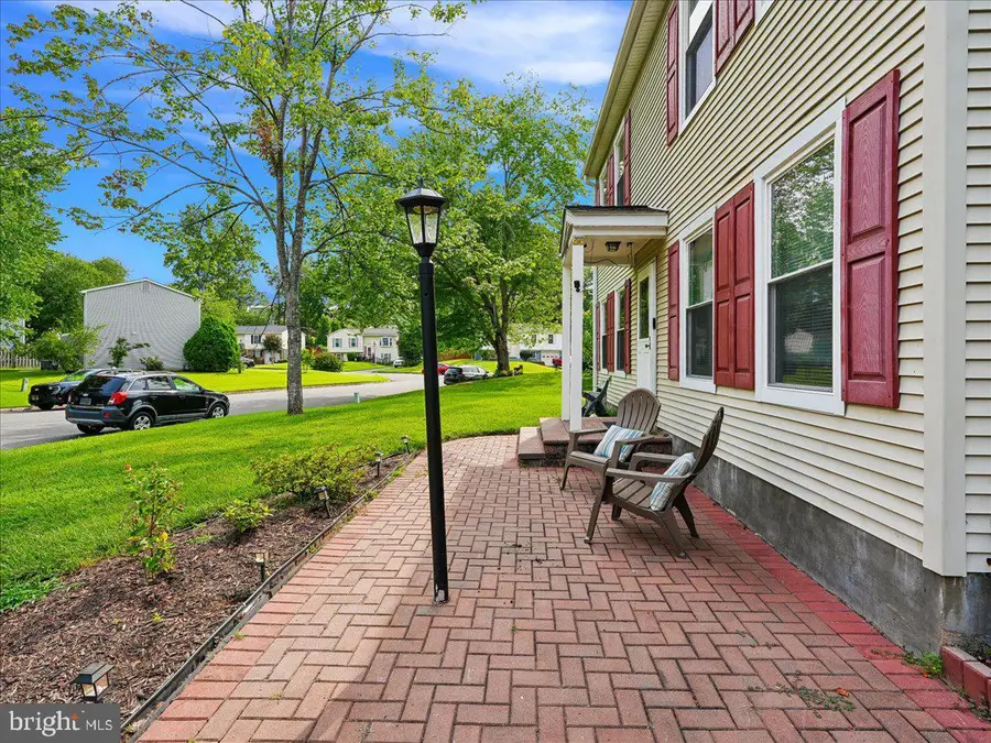 5596 Shadybrook Dr, Woodbridge, VA 22193 - #2