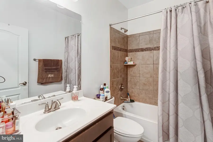 8173 Falls Grove Dr, Manassas, VA 20111 - #3