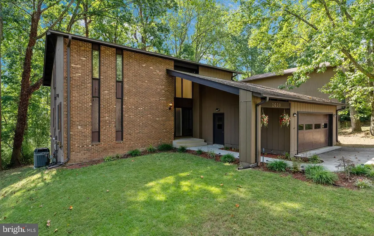 2609 Woodfern Ct, Woodbridge, VA 22192 - #1