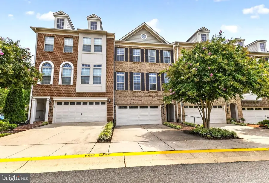 8007 Turtle Creek Cir, Gainesville, VA 20155 - #2