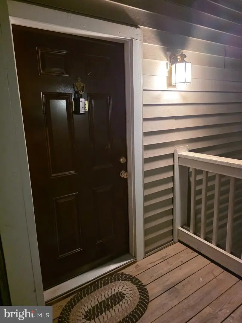 8095 Lacy Dr #202, Manassas, VA 20109 - #1