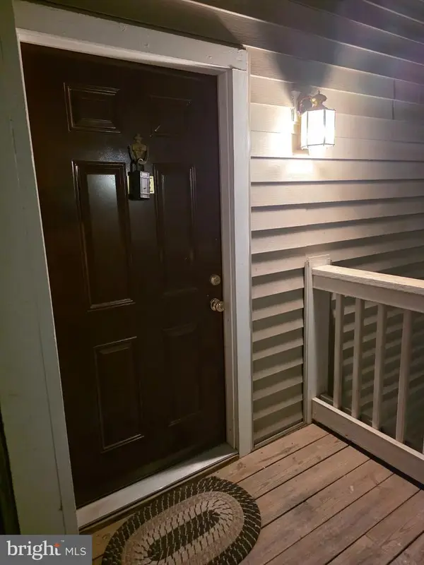 8095 Lacy Dr #202, MANASSAS, VA 20109