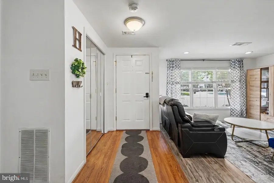 4046 Chetham Way, Woodbridge, VA 22192 - #3