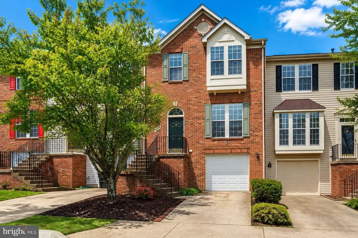 16720 Capon Tree Ln, Woodbridge, VA 22191 - #1
