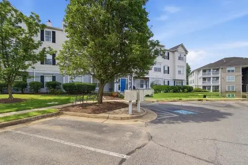 8058 Lisle Dr #104, Manassas, VA 20109 - #2