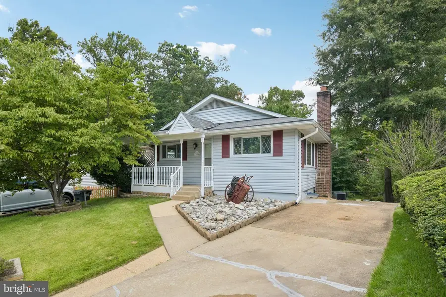 3004 Jamestown Ct, Woodbridge, VA 22192 - #2
