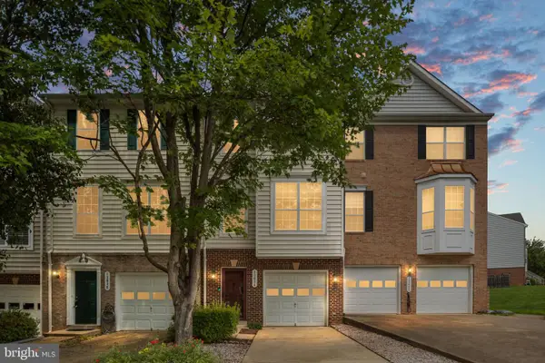 13034 Taxi Dr, WOODBRIDGE, VA 22193
