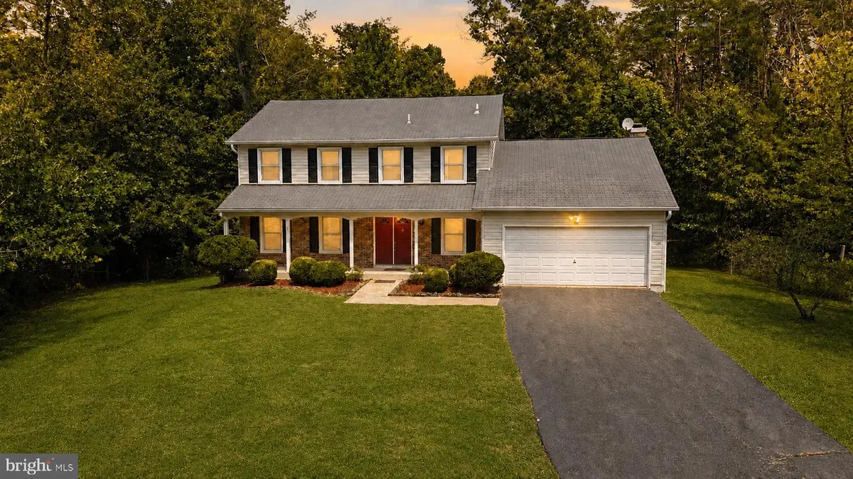 8140 Sinclair Mill Rd, Manassas, VA 20112 - #1