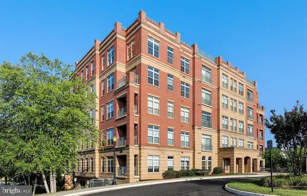 680 Watermans Dr #105, WOODBRIDGE, VA 22191