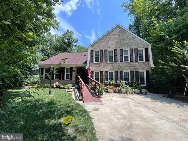 15437 Silvan Glen Dr, DUMFRIES, VA 22025