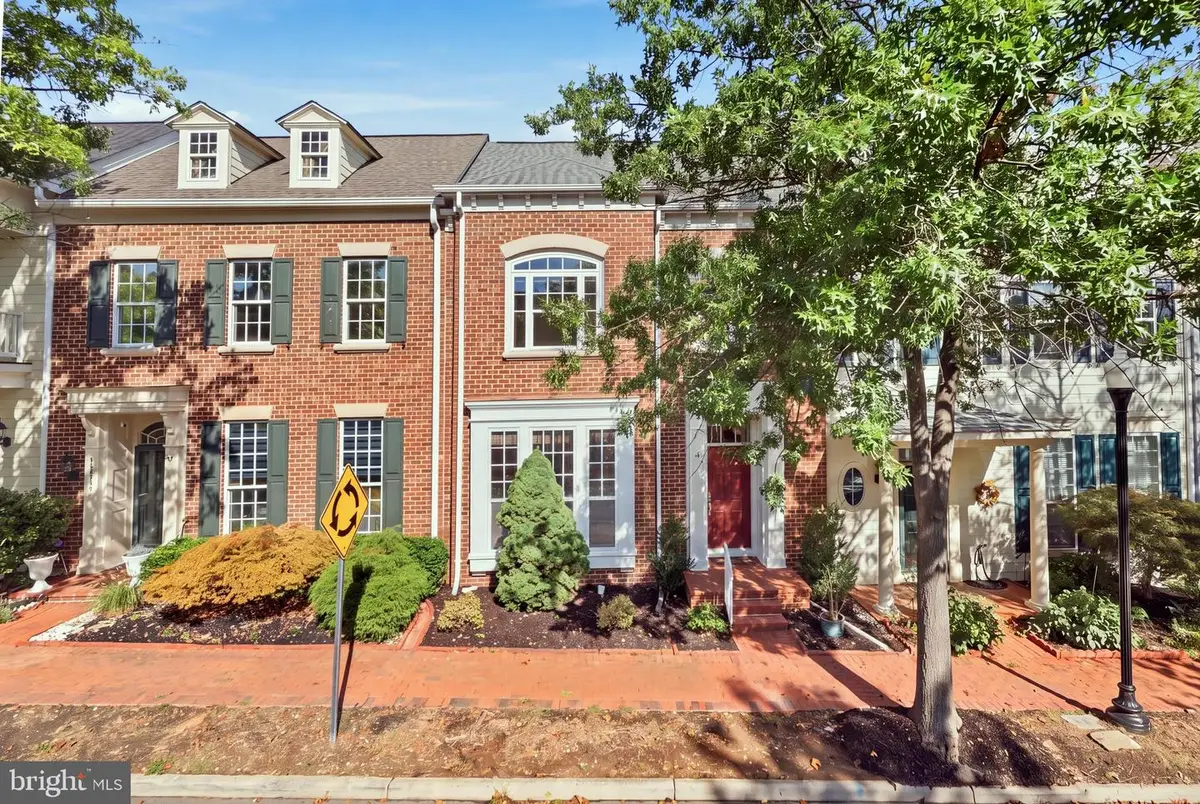 13756 Fleet St, Woodbridge, VA 22191 - #1