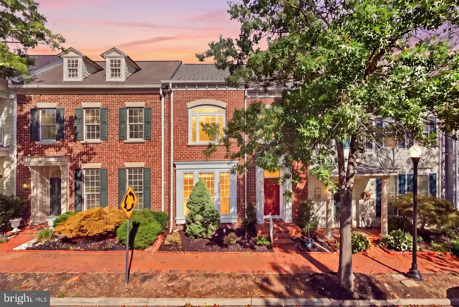 13756 Fleet St, Woodbridge, VA 22191 - #2