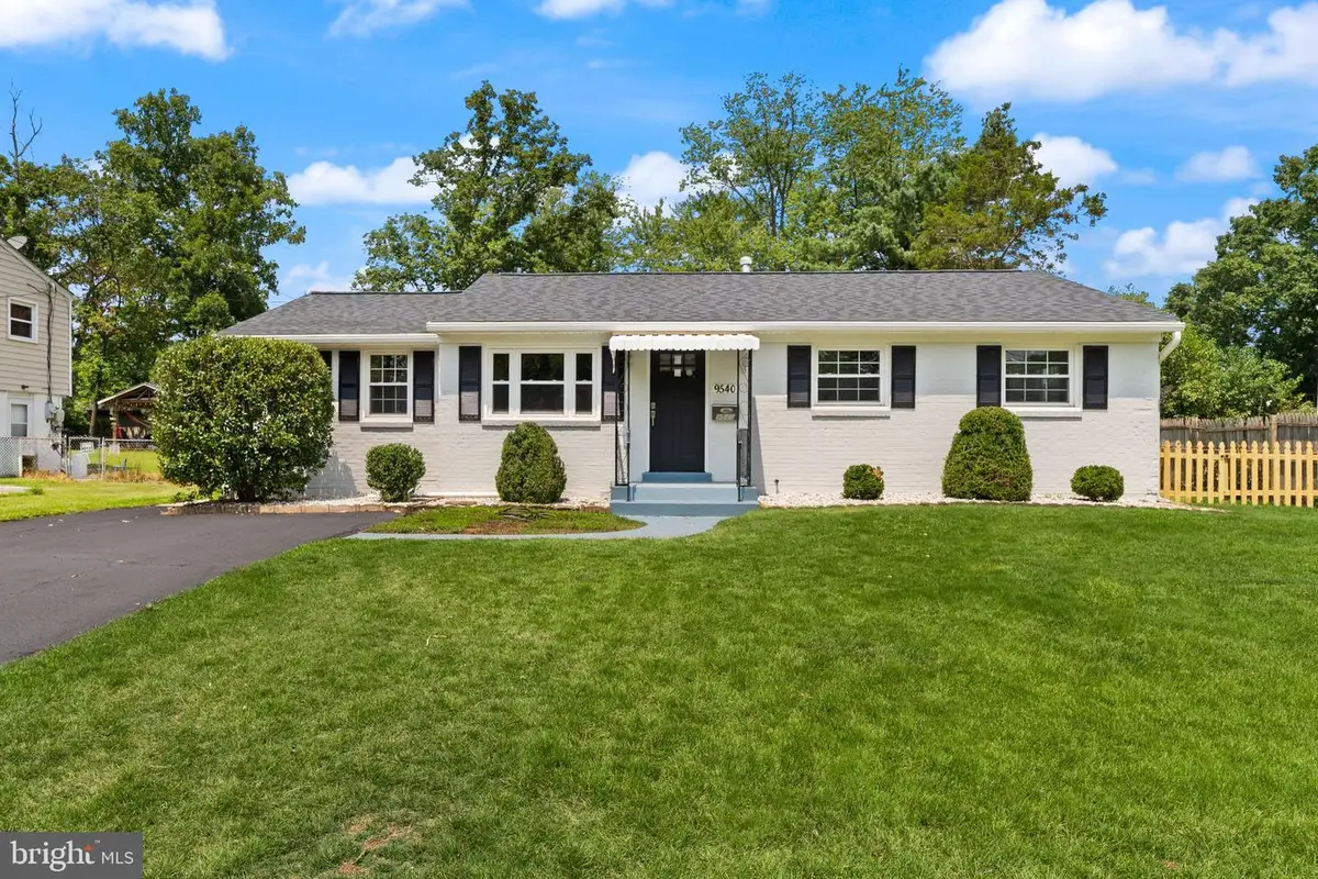 9540 Damascus Dr, Manassas, VA 20109 - #1