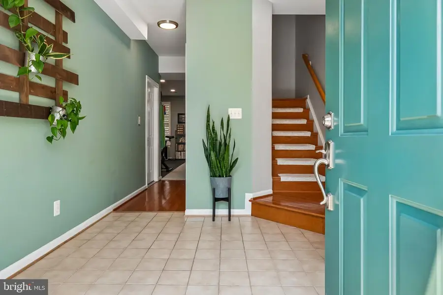 13368 Colchester Ferry Pl, Woodbridge, VA 22191 - #3
