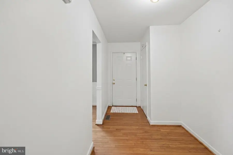 4315 Elliot Ct, Woodbridge, VA 22193 - #2
