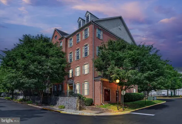 15164 Lancashire Dr, WOODBRIDGE, VA 22191
