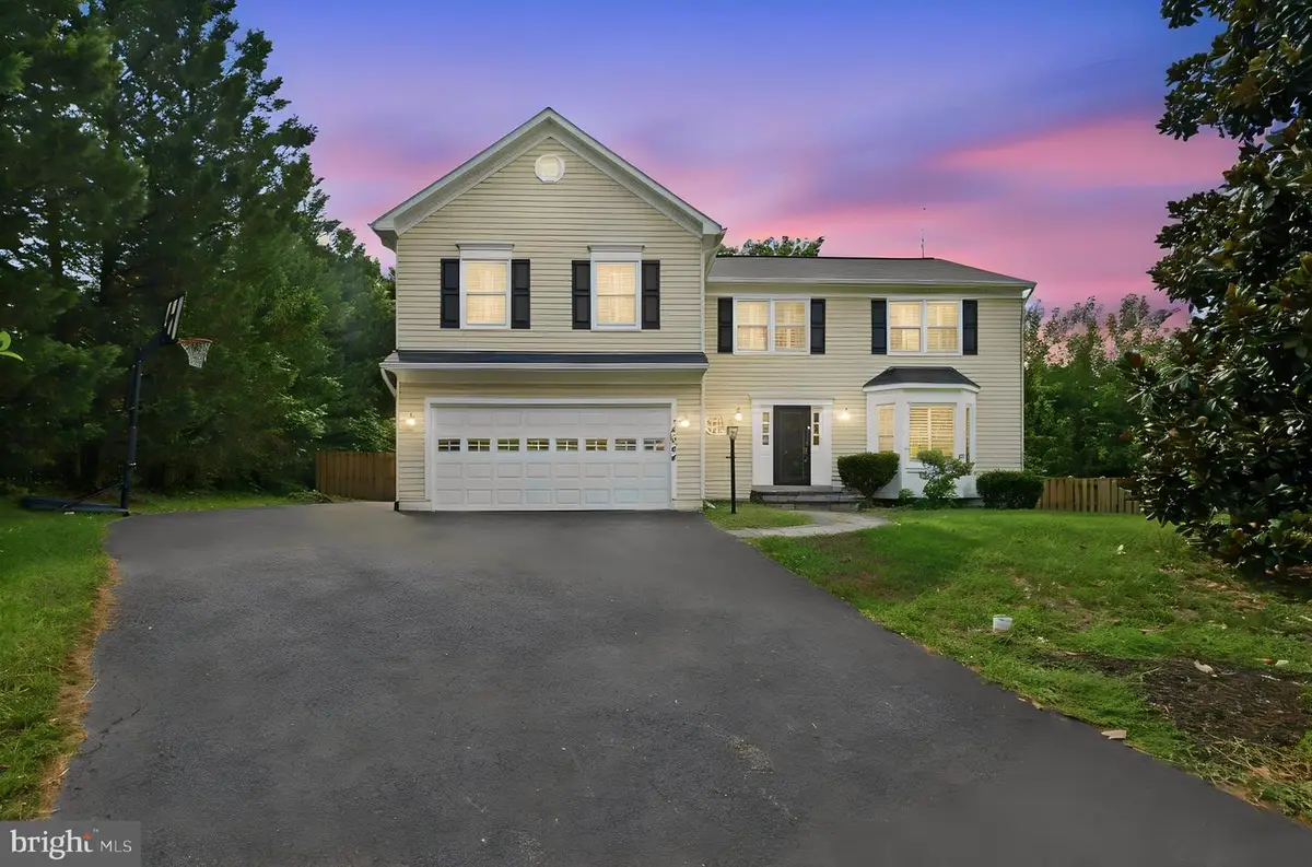16004 Kings Mountain Rd, Woodbridge, VA 22191 - #1