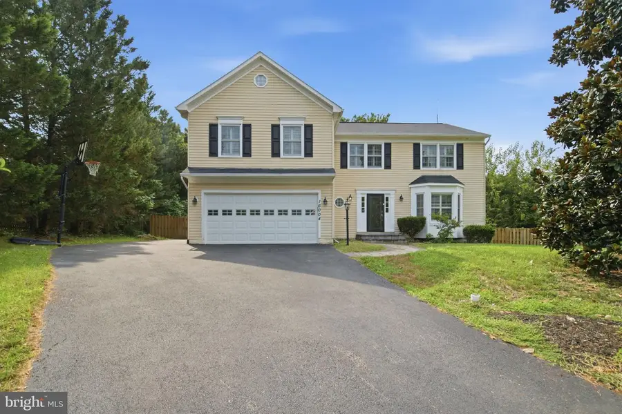 16004 Kings Mountain Rd, Woodbridge, VA 22191 - #2