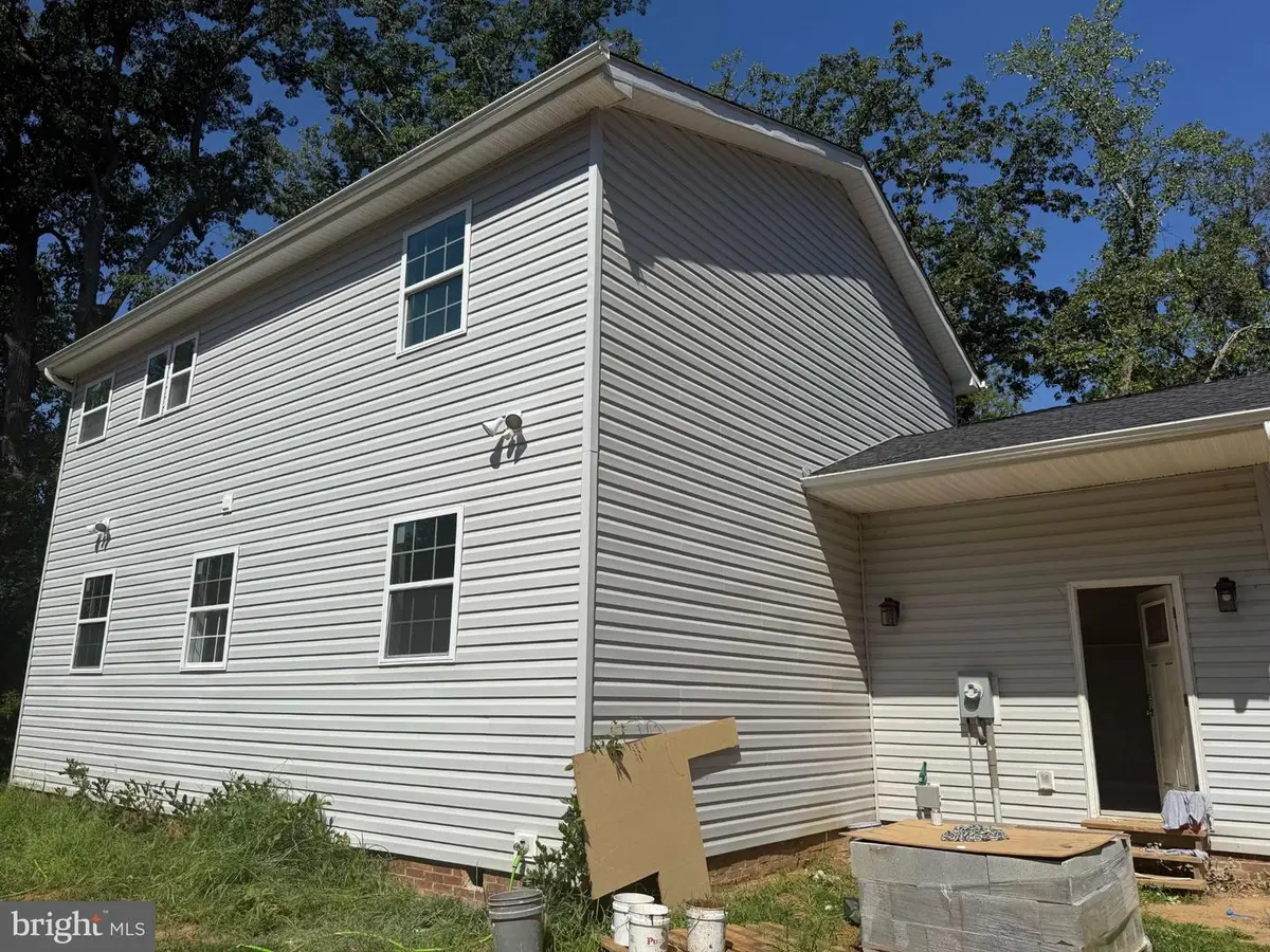 3179 Oakmont Ave, Triangle, VA 22172 - #1